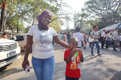 ภาพ No.193986:วัดพระธรรมกาย จัดงานวันเด็กแห่งชาติ ประจำปี พ.ศ.2568 ออกร้านอาหาร 200 ร้าน มอบของขวัญหลายหมื่นชิ้น วันที่ 12 มกราคม พ.ศ. 2568 วัดพระธรรมกาย อ.คลองหลวง จ.ปทุมธานี