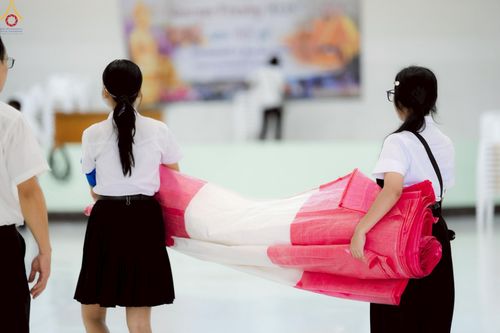 ภาพ No.243180:วันพฤหัสบดีที่ 4 กันยายน พ.ศ. 2568 เวลา 07.00-08.15 น. มหาวิทยาลัยเกษตรศาสตร์ กำแพงแสน ร่วมทำบุญตักบาตร Freshy KU85 พระสงฆ์ 85 รูป