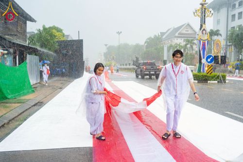 ภาพ No.226199:วันอาทิตย์ที่ 25 พฤษภาคม พ.ศ. 2568 พิธีตักบาตรพระ 1,000 รูปเมืองตรัง ครบรอบ 110 ปี เมืองทับเที่ยง ถวายเป็นพุทธบูชา ถวายเป็นพระราชกุศลแด่รัชกาลที่ 10 และอุทิศส่วนกุศลแด่อดีตเจ้าเมืองตรัง และบรรพบุรุษ ณ บริเวณหน้าศาลากลางจังหวัดตรัง ถนนพระราม 6