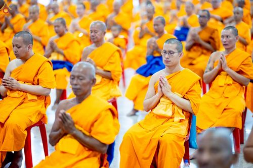 ภาพ No.227991:วันอาทิตย์ที่ 1 มิถุนายน พ.ศ. 2568 พิธีตักบาตร , พิธีบูชาข้าวพระ ณ วัดพระธรรมกาย จ.ปทุมธานี