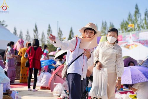 ภาพ No.108774:V.6 บุญเข้า การเตรียมงาน เก็บงาน การรับบุญของเจ้าหน้าที่หน่วยงานต่างๆ เพื่อโครงการธรรมยาตรา กตัญญูบูชามหาปูชนียาจารย์ พระมงคลเทพมุนี (สด จนฺทสโร) พระผู้ปราบมาร อนุสรณ์สถาน 7 แห่ง ปีที่ 12 ระหว่างวันที่ 2 - 31 มกราคม พ.ศ.2567