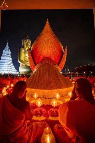 ภาพ No.119284:พิธีจุดประทีปถวายเป็นพุทธบูชา และบูชาธรรมมหาปูชนียาจารย์ พระมงคลเทพมุนี(สด จนฺทสโร) ในโครงการธรรมยาตราฯ วันที่ 26 มกราคม พ.ศ. 2567 ณ อาคารธรรมยาตรา กตัญญูบูชามหาปูชนียาจารย์ ตรงข้ามวัดปากน้ำภาษีเจริญ จ.กรุงเทพมหานคร