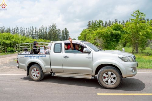 ภาพ No.235519:วันที่ 30-31 กรกฎาคม พ.ศ. 2568 วัดพระธรรมกาย มูลนิธิธรรมกาย ร่วมกับศูนย์ส่งเสริมศีลธรรมจังหวัดสุรินทร์ เปิดศูนย์พักพิงชั่วคราวเพื่อช่วยเหลือประชาชน ผู้อพยพจากเหตุปะทะกันตามแนวชายแดน ไทย-กัมพูชา ตั้งแต่วันที่ 24 กรกฎาคม พ.ศ.2568 เป็นต้นไป