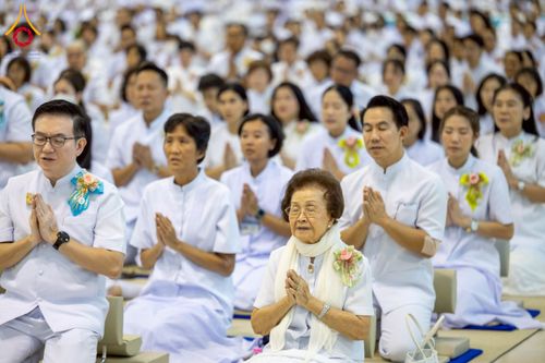 ภาพ No.264278:วันอาทิตย์ที่ 2 พฤศจิกายน พ.ศ. 2568 พิธีบูชาข้าวพระ ณ สภาธรรมกายสากล วัดพระธรรมกาย