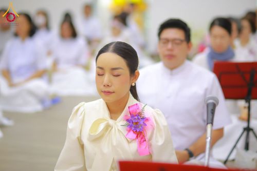 ภาพ No.197528:พิธีถวายสังฆทานคณะสงฆ์ 2 นิกายเชื่อมสัมพันธ์ไทย-เกาหลี วันอาทิตย์ที่ 5 มกราคม พ.ศ. 2568 ณ อาคารชมรมภาวนารักษ์ วัดพระธรรมกาย อำเภอคลองหลวง จังหวัดปทุมธานี