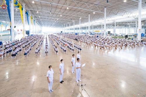 ภาพ No.89630:อบรมเชิงปฏิบัติการจัดกิจกรรมทอดกฐินสัมฤทธิ์ และพิธีมอบผ้าไตรประธานกฐินสัมฤทธิ์เด็กดี V-Star ประจำปีพุทธศักราช 2566  วันเสาร์ที่ 9 กันยายน พ.ศ. 2566 ณ สภาธรรมกายสากล วัดพระธรรมกาย จ.ปทุมธานี