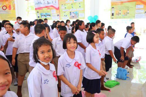 ภาพ No.102585:วันรวมพลังเด็กดี V-Star ผู้นำฟื้นฟูศีลธรรมโลก จังหวัดชุมพร วันที่ 15 ธันวาคม พ.ศ. 2566 ณ ธุดงคสถานชุมพร อ.เมือง จ.ชุมพร