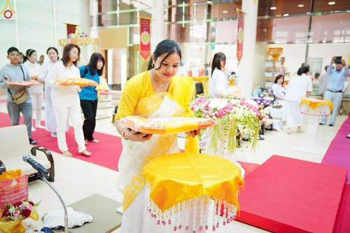 ภาพ No.262263:วันที่ 19 ตุลาคม พ.ศ. 2568 พิธีทอดกฐินเพื่อสร้าง ธรรมอุทยานลอยฟ้า 81 ปี หลวงพ่อธัมมชโย ณ วัดพระธรรมกายยามานาชิ ประเทศญี่ปุ่น 