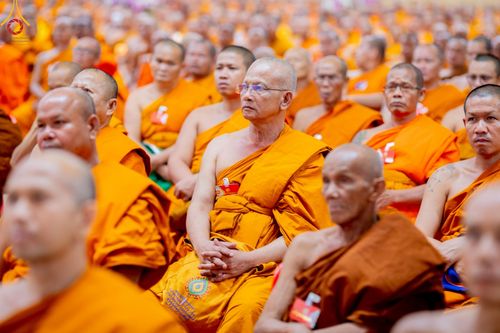 ภาพ No.219509:วันอังคารที่ 22 เมษายน พ.ศ. 2568 สัมมนาสงฆ์ เพื่อความมั่นคงและความเจริญรุ่งเรืองแห่งพระพุทธศาสนา  เนื่องในวันคุ้มครองโลก พิธีถวายมหาสังฆทานแด่คณะสงฆ์ 40,000 กว่าวัดทั่วประเทศ ณ วัดพระธรรมกาย จ.ปทุมธานี