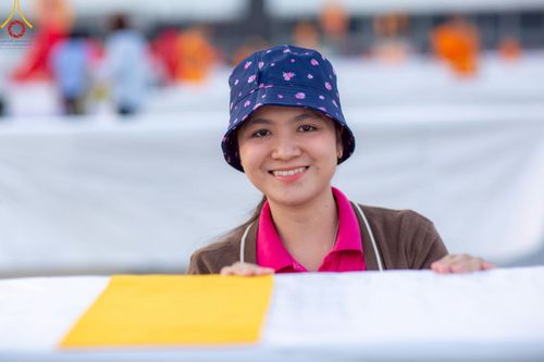 ภาพ No.218911:วันที่ 18-20 เมษายน พ.ศ. 2568 การเตรียมงานในลานธรรม , วิหารคด เพื่องานวันคุ้มครองโลก 22 เมษายน พศ. 2568