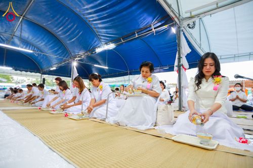 ภาพ No.118014:พิธีถวายภัตตาหารเป็นสังฆทาน แด่คณะพระธรรมยาตรา ปีที่ 12 วันที่ 24 มกราคม พ.ศ. 2567 ณ อนุสรณ์สถานบางนางแท่น จ.นครปฐม