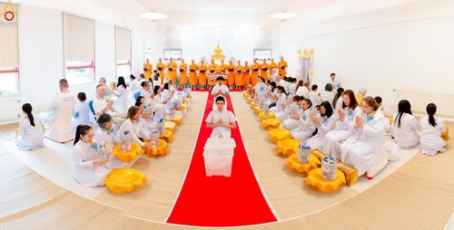 ภาพ No.260607:วันอาทิตย์ที่ 19 ตุลาคม พ.ศ. 2568 พิธีทอดกฐิน วัดพระธรรมกายสตอกโฮล์ม ประเทศสวีเดน 