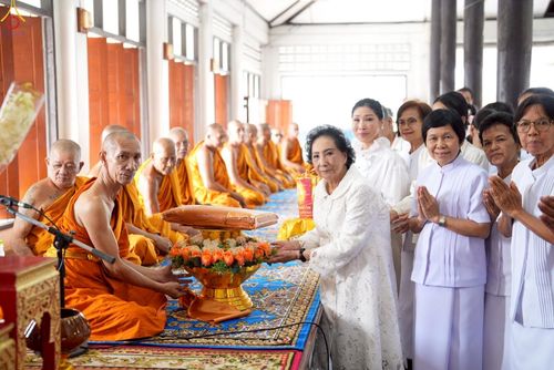 ภาพ No.252485:วันที่ 11 ตุลาคม พ.ศ. 2568 พิธีทอดกฐินสามัคคีทั่วไทย 30,000 วัด โดยคณะศิษยานุศิษย์ บูชาธรรม 81 ปี หลวงพ่อธัมมชโย ณ วัดบางวันทอง อ.บ้านแพ้ว จ.สมุทรสงคราม