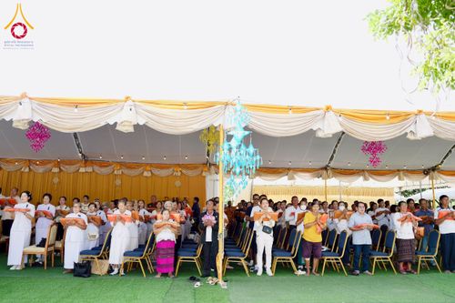 ภาพ No.274383:วันที่ 4 พฤศจิกายน พ.ศ. 2568 พิธีทอดกฐินสามัคคีทั่วไทย ณ วัดวังปลาสร้อย ต.ดอนคา อ.ท่าตะโก จ.นครสวรรค์ โดยคณะศิษยานุศิษย์ บูชาธรรม 81 ปี หลวงพ่อธัมมชโย