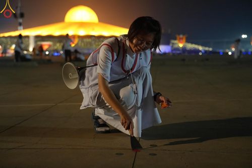 ภาพ No.123320:V.25 ชิตังเม การเตรียมงาน เก็บงาน การรับบุญของเจ้าหน้าที่หน่วยงานต่างๆ เพื่อโครงการธรรมยาตรา กตัญญูบูชา มหาปูชนียาจารย์ พระมงคลเทพมุนี (สด จนฺทสโร) พระผู้ปราบมาร อนุสรณ์สถาน 7 แห่ง ปีที่ 12 ระหว่างวันที่ 2 - 31 มกราคม พ.ศ.2567