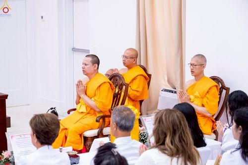 ภาพ No.234571:วันอาทิตย์ที่ 20 กรกฎาคม  พ.ศ.2568 พิธีทอดผ้าป่าภาคพื้นอเมริกา พิธีเจริญพระพุทธมนต์ ฉลองอาคารแก้วธรรมชัยรัตนอนันต์ วัดพระธรรมกายเทนเนสซี ประเทศสหรัฐอเมริกา