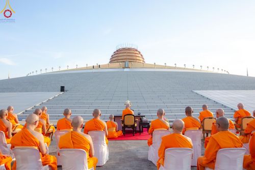 ภาพ No.194467:พิธีปฐมเริ่มสุวรรณรังสรรค์มหาธรรมกายเจดีย์ วันจันทร์ที่ 13 มกราคม พ.ศ. 2568 ณ มหาธรรมกายเจดีย์ วัดพระธรรมกาย จ.ปทุมธานี