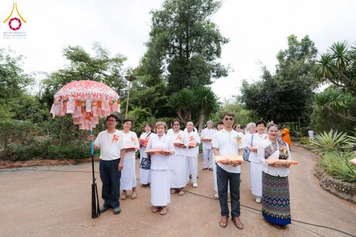 ภาพ No.165617:พิธีทอดกฐินศูนย์ปฏิบัติธรรมแก้วภูเรือ จ.เลย ในโครงการกฐินสามัคคีทั่วไทย 30,000 วัด บูชาธรรม 80 ปี หลวงพ่อธัมมชโย โดยคณะศิษยานุศิษย์วัดพระธรรมกาย วันที่ 20 ตุลาคม พ.ศ. 2567