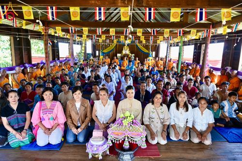 ภาพ No.176694:พิธีทอดกฐิน สำนักสงฆ์เคาะทีโคะ อ.ท่าสองยาง จ.ตาก ในโครงการกฐินสามัคคีทั่วไทย 30,000 วัด บูชาธรรม 80 ปี หลวงพ่อธัมมชโย โดยคณะศิษยานุศิษย์วัดพระธรรมกาย วันที่ 10 พฤศจิกายน พ.ศ. 2567