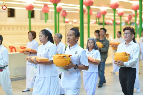 ภาพ No.199641:โครงการอุปสมบทหมู่บูชาธรรม 116 ปี คุณยายอาจารย์มหารัตนอุบาสิกาจันทร์ ขนนกยูง โครงการอุปสมบทหมู่ธรรมทายาท ระดับอุดมศึกษา รุ่นที่ 51 ภาคฤดูหนาว  ณ โบสถ์พระไตรปิฏก วัดพระธรรมกาย จ.ปทุมธานี  วันที่ 11 มกราคม พ.ศ. 2568 โดยมีพระครูปลัดรัตนวีรวัฒน์ เจ้าอาวาสวัด