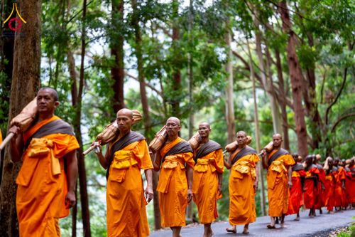 ภาพ No.226230:วันที่ 7-10 พฤษภาคม พ.ศ. 2568 โครงการเดินธรรมยาตรา สยาม-ลังกา ธรรมยาตรา ฉลองเทศกาลวิสาขบูชาแห่งชาติ ศรีลังกา บูชาธรรม 81 ปี หลวงพ่อธัมมชโย เมืองนูวราอิลิยา ประเทศศรีลังกา