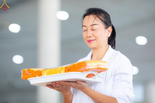 ภาพ No.177343:พิธีถวายภัตตาหารเมนูสวรรค์ และพิธีบุพเปตพลี ครั้งที่ 158 ร่วมอุทิศบุญแด่หมู่ญาติที่ล่วงลับไปแล้ว และสืบทอดอายุพระพุทธศาสนา ณ วัดพระธรรมกาย วันที่ 30 พฤศจิกายน พ.ศ.2567 (วันพระ แรม 15 ค่ำ เดือน 12)