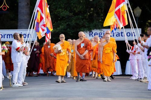 ภาพ No.138226:วิสาขบูชานานาชาติ วัดพระธรรมกายแคลิฟอร์เนีย ประเทศสหรัฐอเมริกา วันพุธที่ 22 พฤษภาคม พ.ศ. 2567
