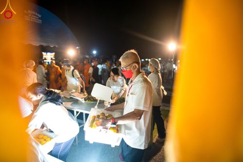 ภาพ No.109150:พิธีถวายภัตตาหารเป็นสังฆทาน แด่คณะพระธรรมยาตราฯ วันที่ 10 มกราคม พ.ศ. 2567 ณ อนุสรณ์สถานคลองบางนางแท่น อ.สามพราน จ.นครปฐม