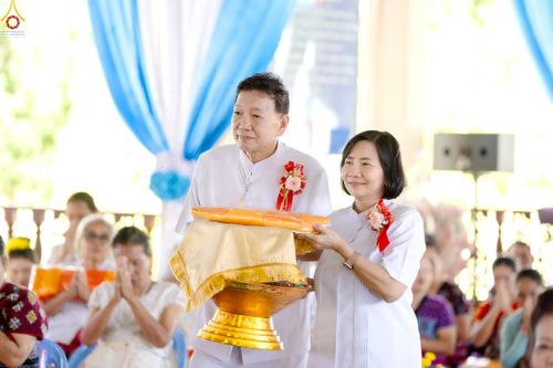 ภาพ No.258275:วันที่ 13 ตุลาคม พ.ศ. 2568 พิธีทอดกฐินสามัคคีทั่วไทย 30,000 วัด โดยคณะศิษยานุศิษย์ บูชาธรรม 81 ปี หลวงพ่อธัมมชโย ณ วัดทุ่งเจริญธรรม อ.อมก๋อย จ.เชียงใหม่