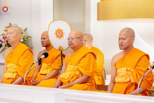 ภาพ No.100743:พิธีทอดกฐินบรมจักรพรรดิสร้างทุกสิ่ง  ณ วัดพระธรรมกายนิวเจอร์ซี ประเทศสหรัฐอเมริกา วันอาทิตย์ ที่ 19 พฤศจิกายน พ.ศ 2566
