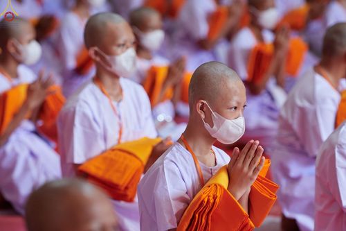 ภาพ No.67974:พิธีบรรพชาสามเณรธรรมทายาท ณ บรมพุทโธ ประเทศอินโดนีเซีย วันที่ 17 ธันวาคม พ.ศ. 2565
