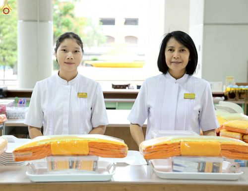 ภาพ No.230392:วันที่ 28 มิถุนายน พ.ศ. 2568 พิธีถวายภัตตาหารเมนูสวรรค์ เพื่อการบรรลุธรรม ณ หอฉันคุณยายอาจารย์ฯ วัดพระธรรมกาย