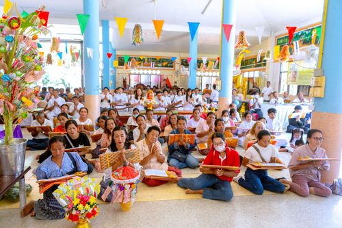 ภาพ No.182959:พิธีทอดกฐิน ณ วัดน้อยนาดี อ.ท่าตะเกียบ จ.ฉะเชิงเทรา ในโครงการทอดกฐินสามัคคีทั่วไทย 30,000 วัด บูชาธรรม 80 ปี หลวงพ่อธัมมชโย โดยคณะศิษยานุศิษย์วัดพระธรรมกาย วันที่ 9 พฤศจิกายน พ.ศ. 2567