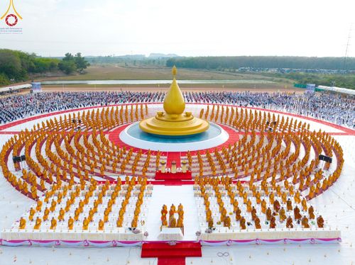 ภาพ No.129316:พิธีประดิษฐานพระบรมสารีริกธาตุ ณ มหารัตนะเจดีย์สิริปทุมสวรรค์ ศูนย์ปฏิบัติธรรมภาคใต้ อ.บางกล่ำ จ.สงขลา วันที่ 10 มีนาคม พ.ศ.2567