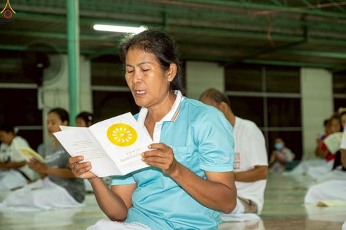 ภาพ No.235369:วันที่ 30-31 กรกฎาคม พ.ศ. 2568 วัดพระธรรมกาย มูลนิธิธรรมกาย ร่วมกับศูนย์ส่งเสริมศีลธรรมจังหวัดสุรินทร์ เปิดศูนย์พักพิงชั่วคราวเพื่อช่วยเหลือประชาชน ผู้อพยพจากเหตุปะทะกันตามแนวชายแดน ไทย-กัมพูชา ตั้งแต่วันที่ 24 กรกฎาคม พ.ศ.2568 เป็นต้นไป