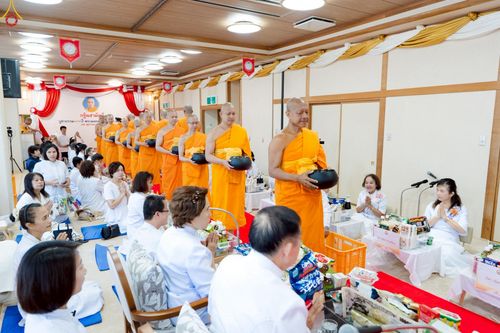 ภาพ No.261736:วันที่ 17 ตุลาคม พ.ศ. 2568 พิธีทอดกฐินวัดพระธรรมกายนางาโน่ ประเทศญี่ปุ่น  "เชื่อมสายบุญพระผู้ปราบมาร" บูชาธรรม 141 ปี พระมงคลเทพมุนี (สด จนฺทสโร)