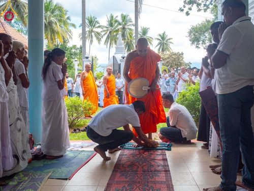 ภาพ No.97760:พระครูสมุห์สนิทวงศ์ วุฑฺฒิวํโส, ดร.  ผู้แทนวัดพระธรรมกาย ร่วมบุญถวายกฐิน ณ วัดกัลละปิติยะ มาตาเล ศรีลังกา Kathina Kalapitiya Matale SriLanka วันที่ 17 พฤศจิกายน พ.ศ. 2566