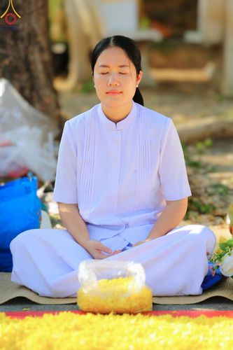 ภาพ No.188731:พิธีต้อนรับพระธรรมยาตรา ในโครงการธรรมยาตรา กตัญญูบูชา มหาปูชนียาจารย์ พระมงคลเทพมุนี(สด จนฺทสโร) พระผู้ปราบมาร อนุสรณ์สถาน 7 แห่ง ปีที่ 13 วันที่ 3 มกราคม พ.ศ. 2568 ณ อนุสรณ์สถานมหาวิหารพระมงคลเทพมุนี (โลตัสแลนด์) อ.สองพี่น้อง จ.สุพรรณบุรี