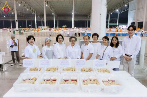 ภาพ No.120579:พิธีถวายภัตตาหารเป็นสังฆทาน แด่คณะพระธรรมยาตรา ปีที่ 12 วันที่ 29 มกราคม พ.ศ. 2567 ณ สภาธรรมกายสากล วัดพระธรรมกาย