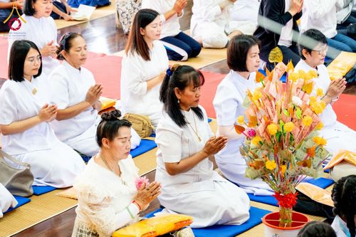 ภาพ No.197254:พิธีทอดผ้าป่าทำนุบำรุงศาสนสถาน ณ วัดอัมพวัน ตำบลบางม่วง อำเภอบางใหญ่ จังหวัดนนทบุรี ในโครงการธรรมยาตรา กตัญญูบูชา มหาปูชนียาจารย์ พระมงคลเทพมุนี(สด จนฺทสโร) พระผู้ปราบมาร อนุสรณ์สถาน 7 แห่ง ปีที่ 13 วันที่ 17 มกราคม พ.ศ. 2568