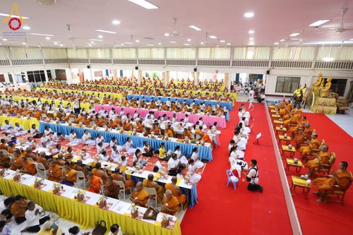 ภาพ No.178804:พิธีถวายมหาสังฆทาน 340 วัด จังหวัดบุรีรัมย์ ณ วัดกลางพระอารามหลวง จังหวัดบุรีรัมย์ โดยคณะศิษยานุศิษย์บูชาธรรม 80 ปี หลวงพ่อธัมมชโย วันที่ 15 ตุลาคม พ.ศ. 2567