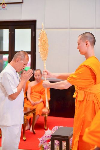 ภาพ No.230908:วันอังคารที่ 1 กรกฎาคม พ.ศ. 2568 ผู้ว่าราชการจังหวัดปทุมธานี เป็นประธานพิธีต้อนรับ สัญญาบัตร พัดยศ พระครูสัญญาบัตรสายต่างประเทศ วัดพระธรรมกาย ประจำปี พ.ศ. 2568 จำนวน 19 รูป