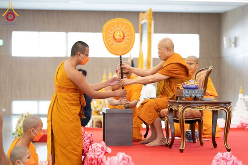 ภาพ No.129260:พิธีมอบรางวัลแก่สามเณรผู้สอบผ่าน โครงการสามเณรทรงพระปาฏิโมกข์ ณ ค่ายจองแชมป์ หมู่กุฏิสามเณรเปรียญธรรม วัดพระธรรมกาย วันอาทิตย์ที่ ๑๐ มีนาคม พ.ศ.๒๕๖๗