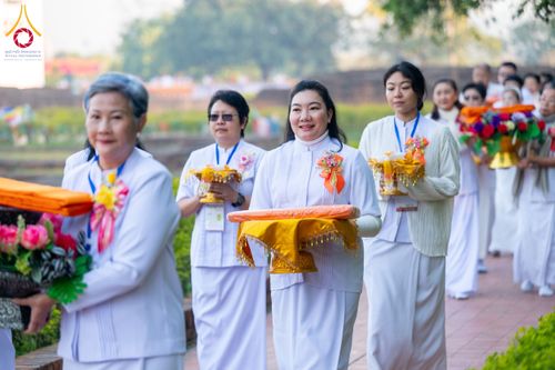 ภาพ No.130437:พิธีบรรพชาธรรมทายาท ในโครงการบรรพชา 1,250 รูป ณ แดนประสูติ สวนลุมพินี ประเทศเนปาล วันที่ 9 มีนาคม พ.ศ. 2567