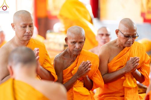ภาพ No.101108:พิธีอุปสมบทหมู่ ในโครงการอุปสมบทบูชาธรรม มหาปูชนียาจารย์ พ.ศ. 2566 ณ วัดท่าเกวียน อำเภอพนมสารคาม จังหวัดฉะเชิงเทรา วันที่ 5 ธันวาคม พ.ศ. 2566