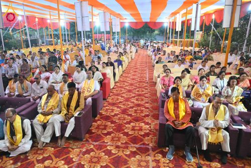ภาพ No.179727:พิธีทอดกฐินสมทบ ณ วัดพุทธบังคลาเทศ (Bangladesh Buddhist Monastery, Bodhgaya)  เมืองพุทธคยา ประเทศอินเดีย วันที่ 11 พฤศจิกายน พ.ศ. 2567