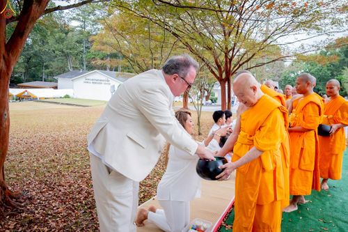 ภาพ No.263070:วันอาทิตย์ที่ 19 ตุลาคม พ.ศ. 2568 พิธีทอดกฐินสามัคคี ณ วัดพระธรรมกายจอร์เจีย  ประเทศสหรัฐอเมริกา 