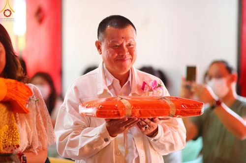 ภาพ No.95866:พิธีทอดกฐินสามัคคีทั่วไทย 5,000 วัด ณ วัดพระธาตุคู่บุญ จ.เชียงราย วันที่ 18 พฤศจิกายน พ.ศ. 2566