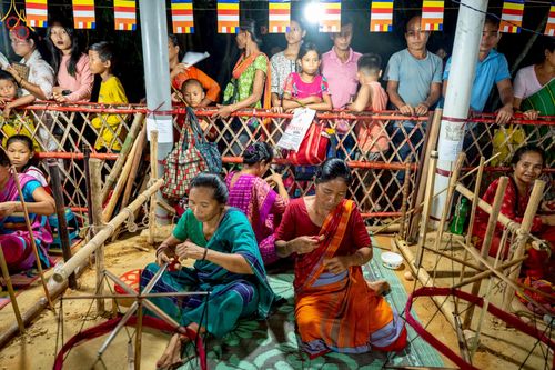 ภาพ No.261608:วันที่ 19 ตุลาคม พ.ศ. 2568 พิธีทอดกฐินสมทบ วัดกัลยาณมิตรต่างประเทศ บูชาธรรม 81 ปี หลวงพ่อธัมมชโย ณ วัดสารนาถ เมืองคาร์การชารี ประเทศบังกลาเทศ 