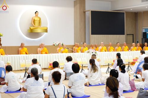 ภาพ No.127736:พิธีถวายภัตตาหารเป็นสังฆทาน แด่คณะพระธรรมยาตราฯ ในโครงการธรรมยาตราอัญเชิญพระบรมสารีริกธาตุ ประดิษฐาน ณ มหารัตนเจดีย์สิริปทุมสวรรค์ อ.บางกล่ำ จ.สงขลา วันที่ 8 มีนาคม พ.ศ. 2567